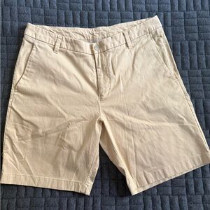 Lululemon Commission Classic Short 9” Oxford (Prosecco/White)